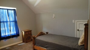 4 bedrooms, WiFi, bed sheets