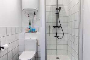 Apartment | Bathroom