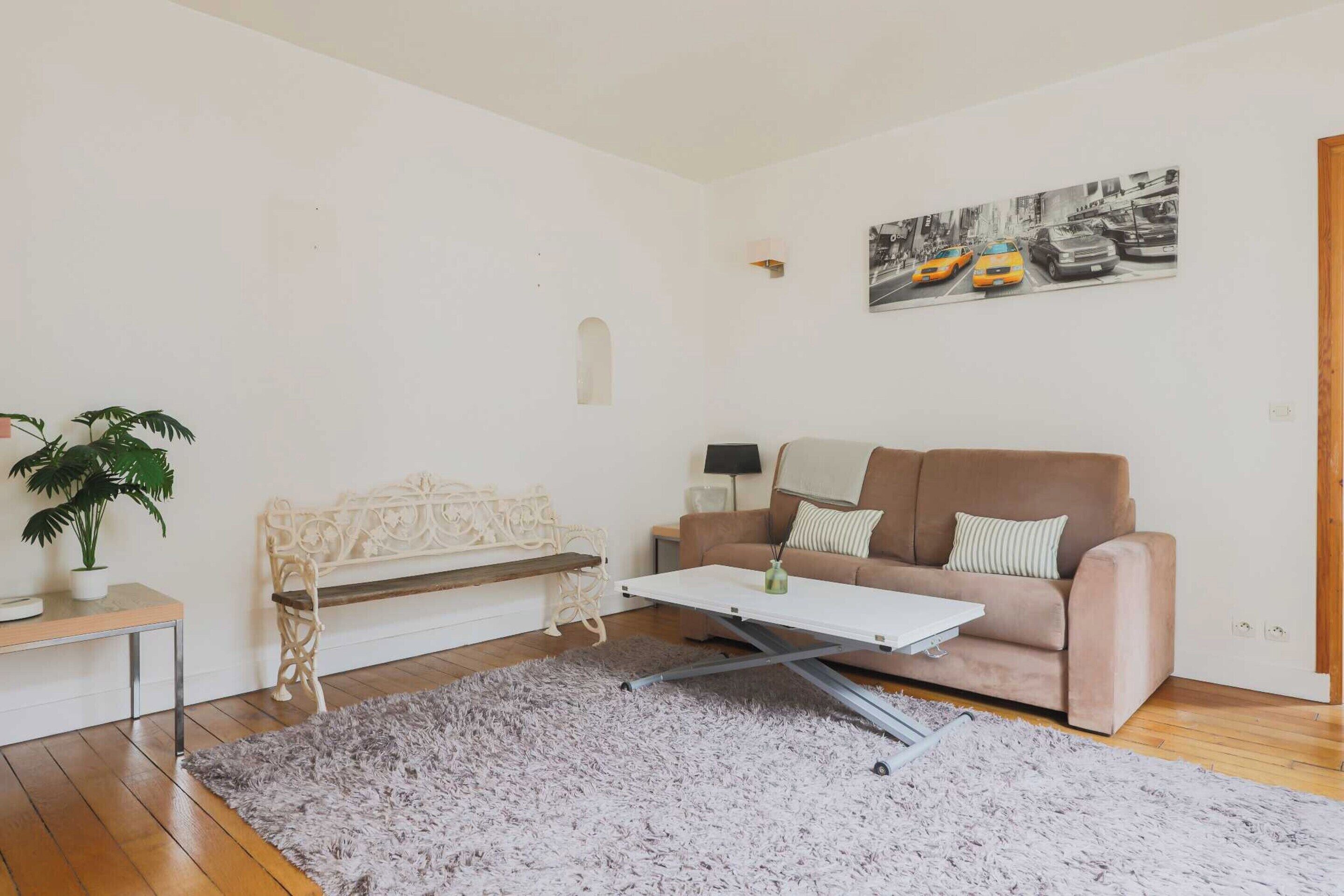 Apartment | Living area