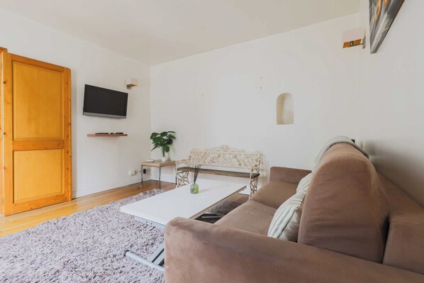 Apartment | Living area