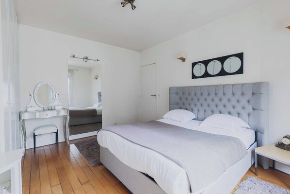 1 bedroom, laptop workspace, iron/ironing board, bed sheets
