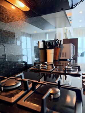 Microwave, oven, stovetop