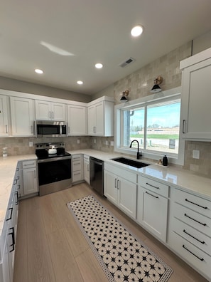 Microwave, oven, stovetop, dishwasher