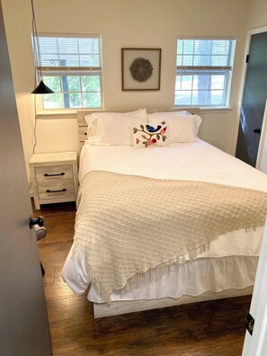 2 bedrooms, iron/ironing board, travel crib, free WiFi