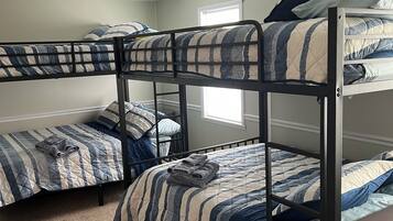 3 bedrooms, WiFi, bed sheets