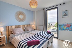 2 chambres, fer et planche à repasser, Wi-Fi gratuit, draps fournis