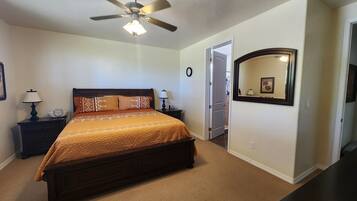 3 bedrooms, iron/ironing board, WiFi, bed sheets