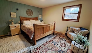 1 habitación, tabla de planchar con plancha, internet y ropa de cama