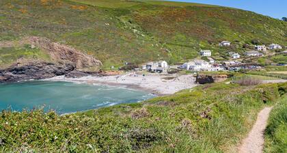 Pentreath is a spacious and stylish five-bedroom retreat sleeping up to 10 guests