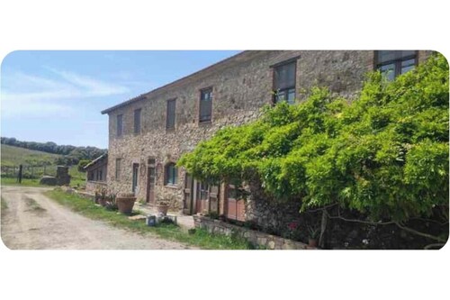 Tuscan Apartment Facing the Sea