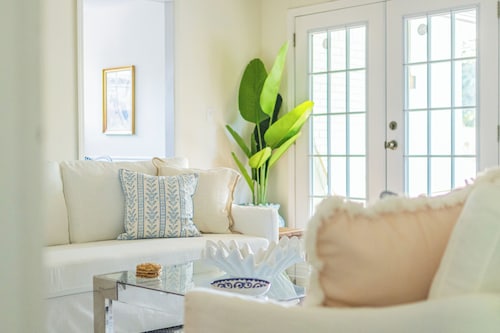 Crowning Glory w Pool & GameRoom