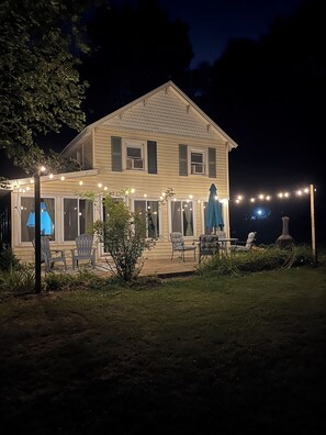 Exterior - New listing! 3bedroom 2full bath cottage on Wamplers lake in Brooklyn, Mi. (Brooklyn)