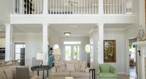 Smart TV, fireplace, DVD player, foosball - Spacious Gulf Front 6-bedroom House with Beautiful Views in Gulf Shores (Gulf Shores)