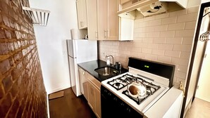 電子レンジ、オーブン、コンロ、食器洗い機
