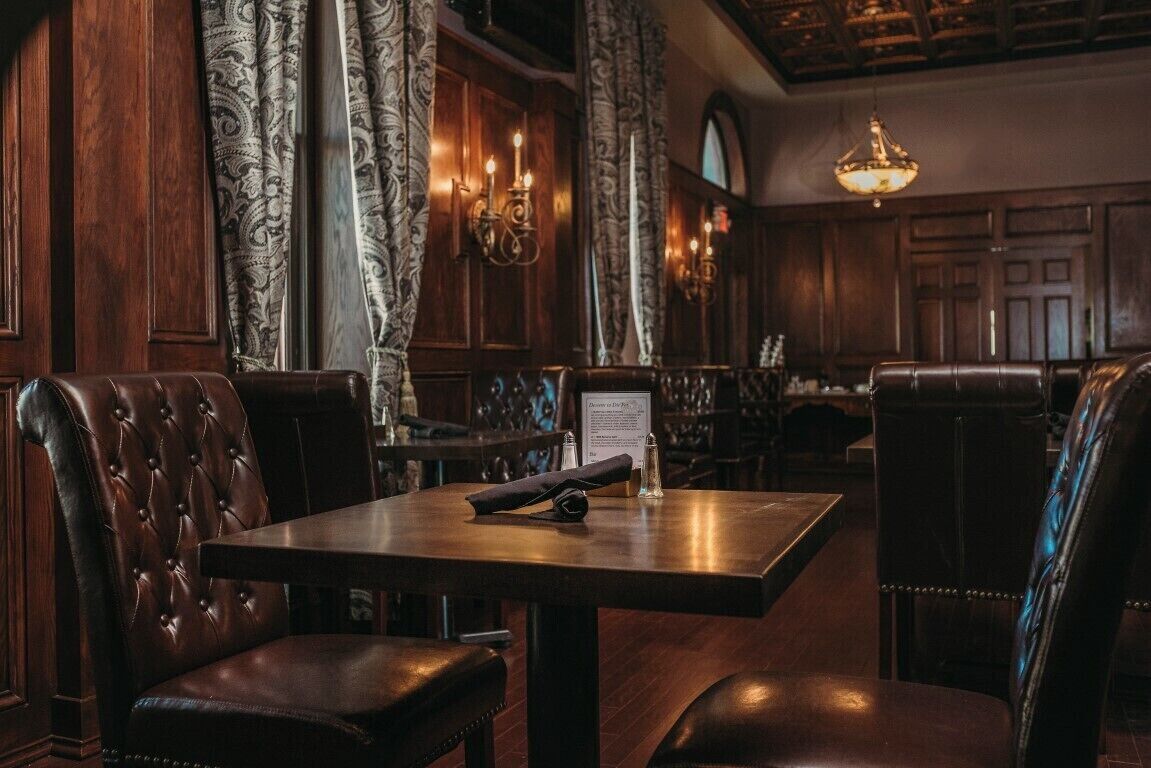 Breakfast, dinner, brunch served; American cuisine 