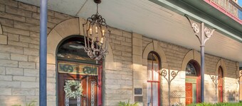 Historic Elgin Hotel