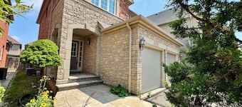 Spacious 4BD Oasis with Sauna