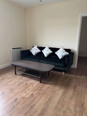 Appartement, 2 chambres | Salle de séjour