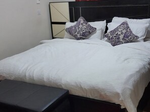 1 bedroom, WiFi, bed sheets
