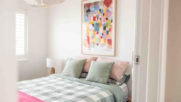 2 soverom, strykejern/-brett, wi-fi (inkludert) og sengetøy