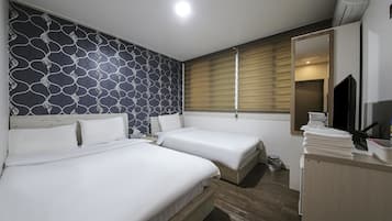 Desk, laptop workspace, free WiFi