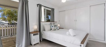 The Pumicestone Porch