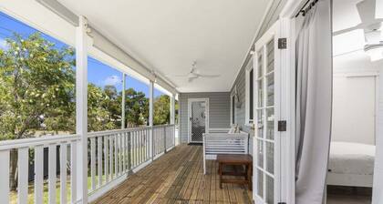 The Pumicestone Porch