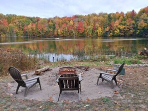 Property grounds - Exclusive & Secluded~7 Acre Lake~150 Acres~Beach, Dock, Kayak (Mancelona)