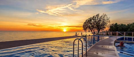 Mobile home | Pool | Udendørs pool