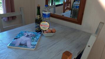 Mobile Home | Dining
