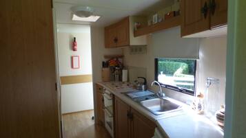 Mobile Home | Private kitchen