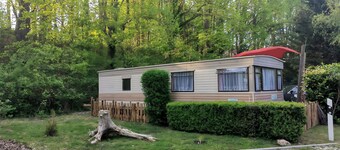 Lakeside Living With Garden