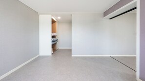 Basic Room, 1 Bedroom (Hani Breeze 205) | 1 bedroom, WiFi (free) - Barammak-i Pension, Muchangpo, Boryeong (Boryeong)