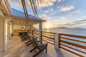 Terrace/patio - ONTA Beach Villa Tortola BVI (Little Apple Bay West End, BVI)
