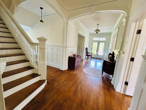 Make memories: Mountain view Grand 6BR 3BA LaVale Home, 15 min to Rocky Gap