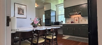 Mountain view Grand 6BR 3BA Large Home in LaVale, 15min to Rocky Gap