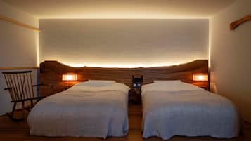 2 camere, una cassaforte in camera, una scrivania, culla da viaggio