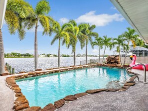 Pool - Pool, Fire Pit, Dock with Gulf Access & MORE! (Cape Coral)