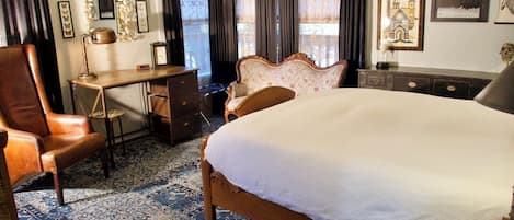 Superior Double Room, 1 Queen Bed, Mountain View | Free WiFi, wheelchair access
