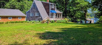 Peaceful & Cozy, A Maine Retreat