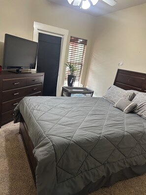 2 bedrooms, iron/ironing board, WiFi, bed sheets