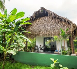 Exterior - Charming cottage with 2 separate beds and a beautiful view of the river (Santa Rosa)