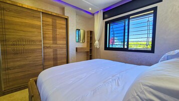 Superior Apartment, Golf View | Iron/ironing board, WiFi (free)