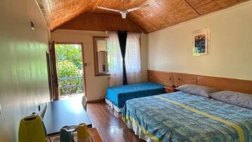 8 quartos, Wi-Fi, roupa de cama