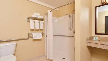 Handtücher, Seife, Toilettenpapier