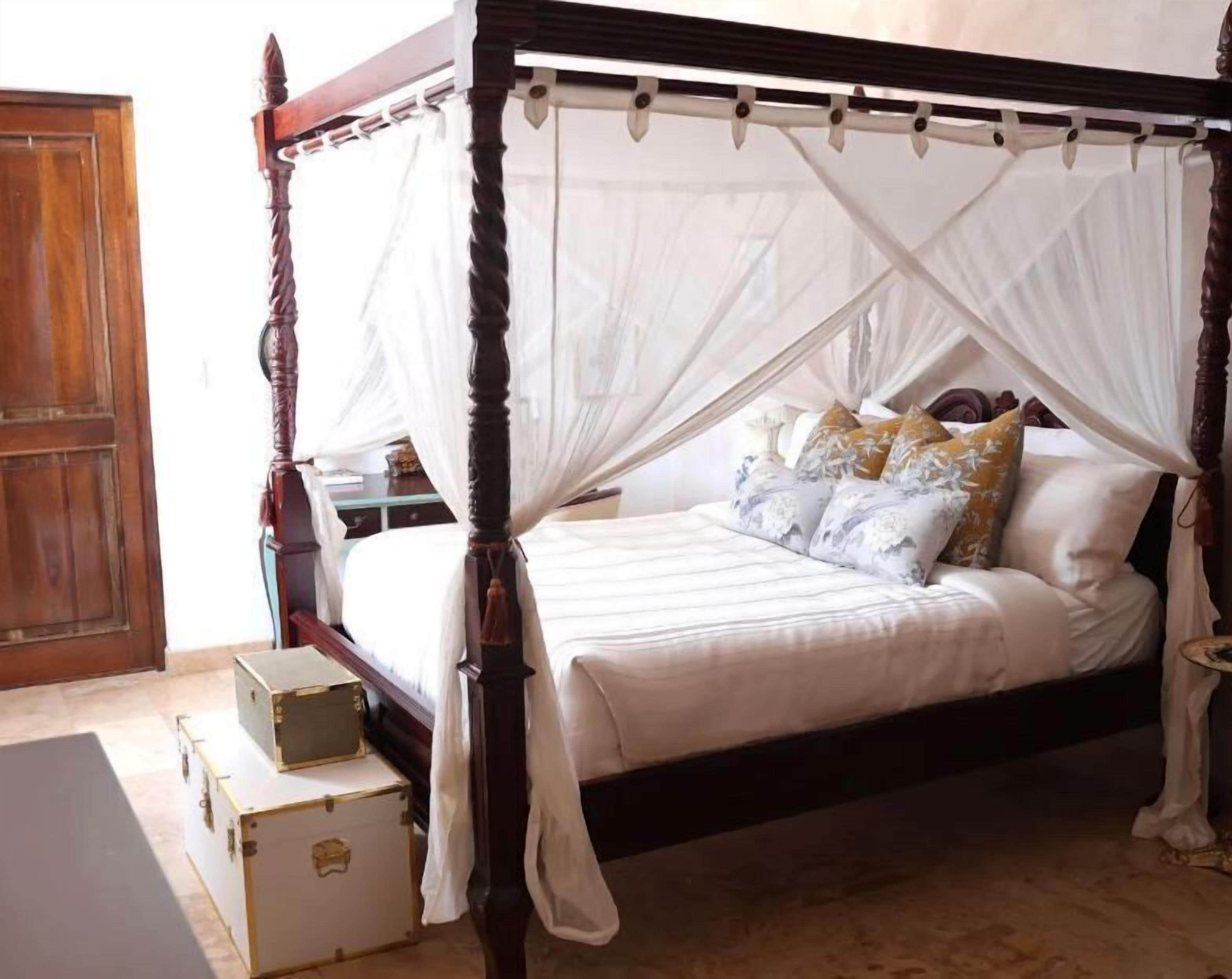 デラックス スタジオ | セーフティボックス (室内)、アイロン / アイロン台、WiFi (無料)、ベッドシーツ