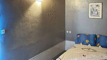 Junior Room | Individually decorated, soundproofing, free WiFi