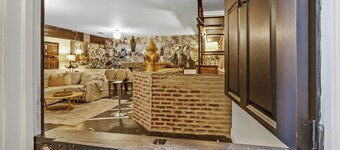 Family-Friendly and Fenced Yard - Great for Pets! Speakeasy – 15 Min to Downtown