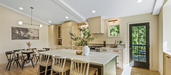 Family-Friendly and Fenced Yard - Great for Pets! Speakeasy – 15 Min to Downtown