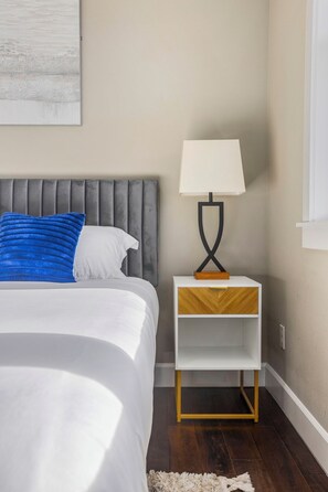4 Schlafzimmer, Bügeleisen/Bügelbrett, kostenloses WLAN, Bettwäsche